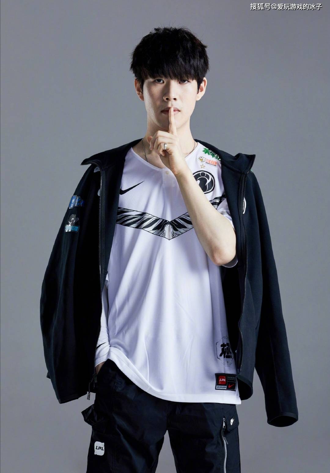 【简讯】重庆狼队晋级季后赛胜者组及挑战者杯