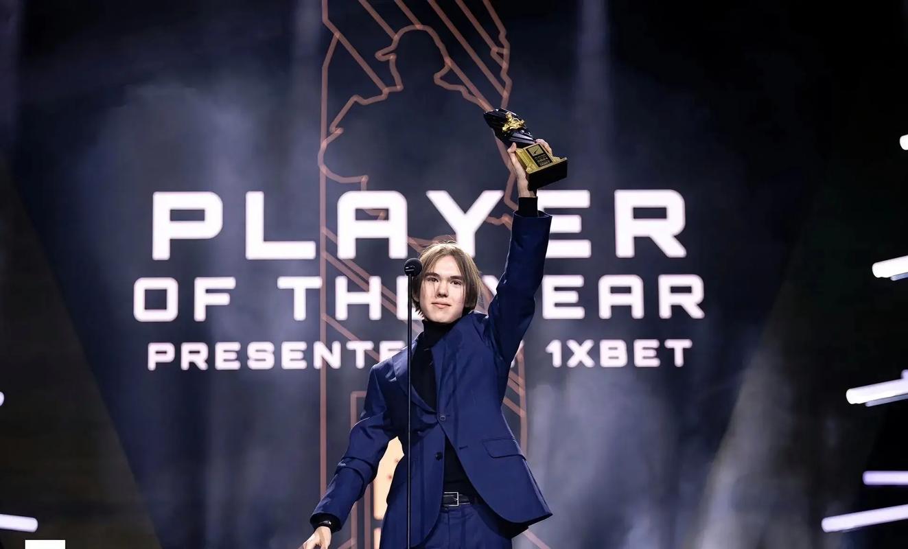 JDG vs LNG 你是什么FMVP 顶级双C决赛峡谷争锋